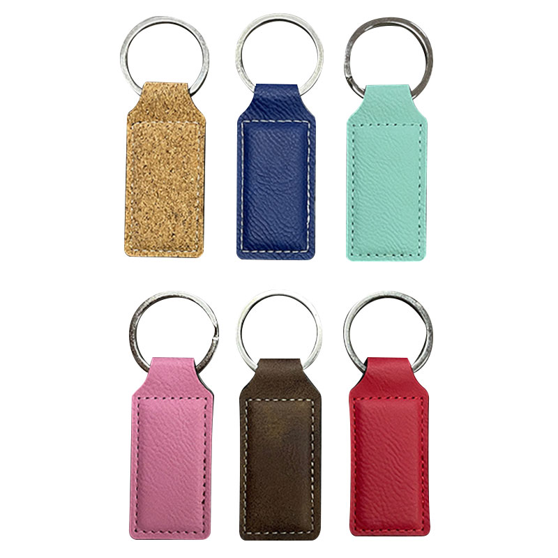 Прямоугольные брелки из кожзаменителя с промасленной кромкой, обработанные лазером Прямоугольные брелки из кожзаменителя с промасленной кромкой, обработанные лазером